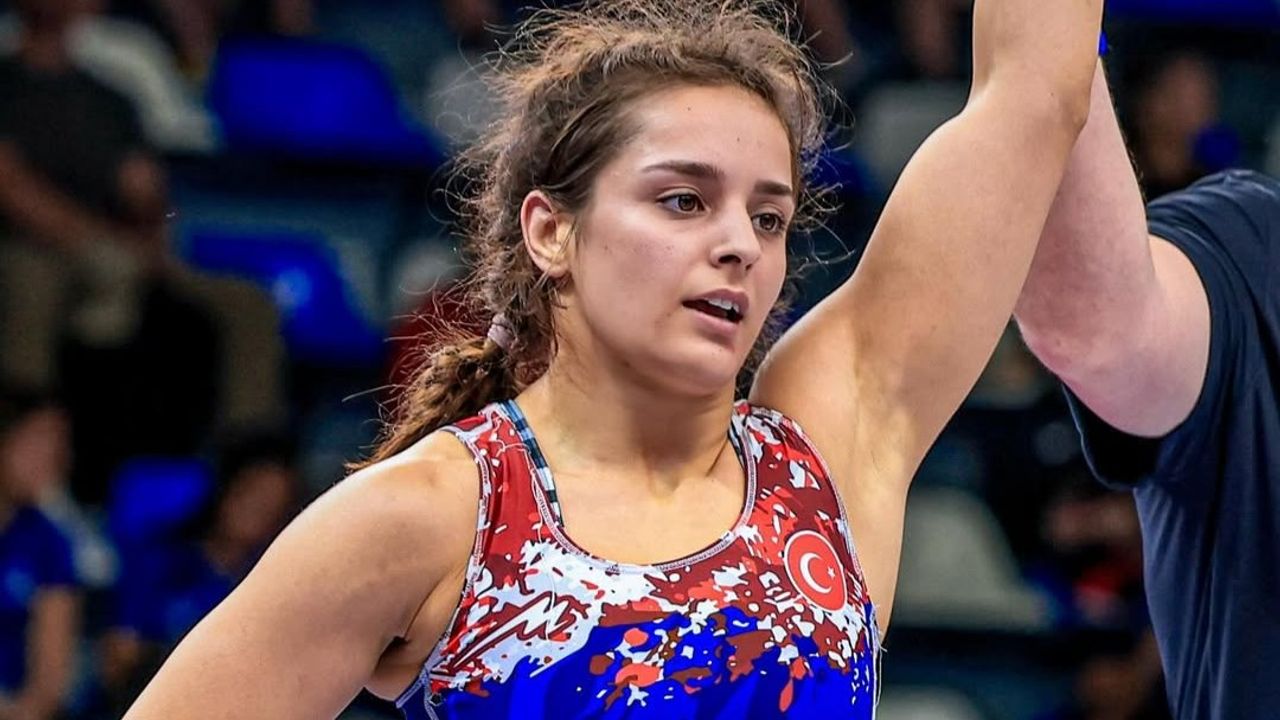 Tuba Demir U23 Dünya Güreş Şampiyonası’nda finalde