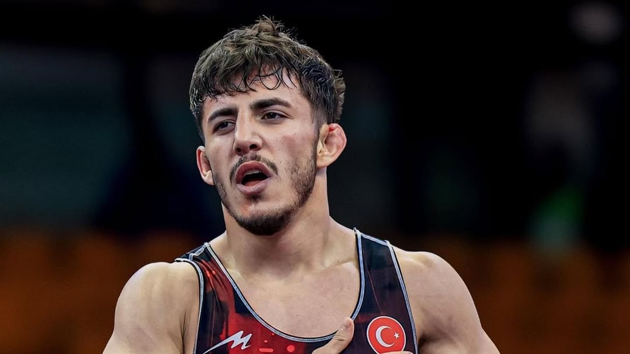 Tolga Özbek U23 Dünya Güreş Şampiyonası’nda Bronz Kazandı