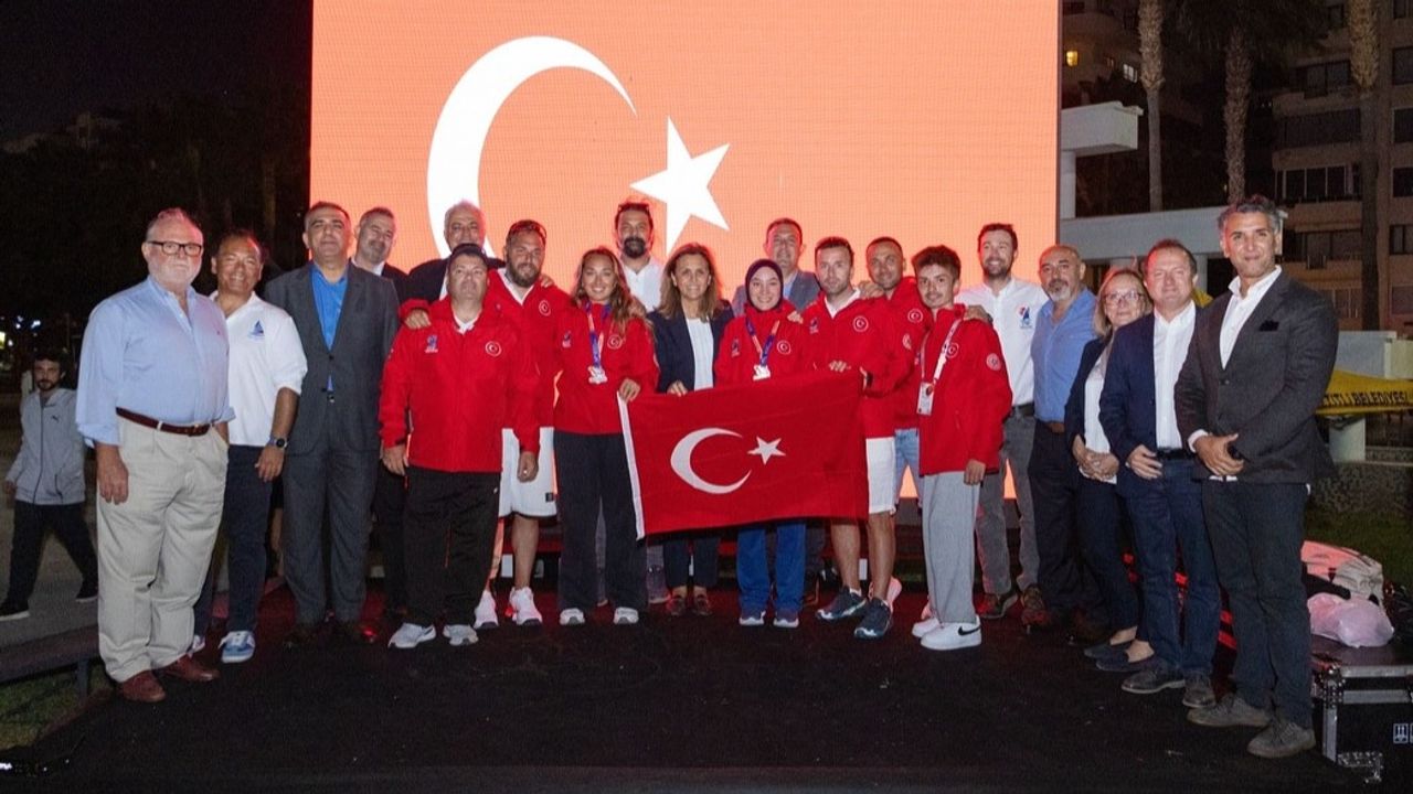 Para Yelken Kadınlar Sınıfında Altın ve Gümüş Türkiye’nin
