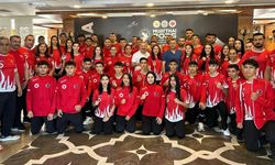 Dünya Muaythai Şampiyonası Öncesi Milli Takım’dan Gurur Pozu!