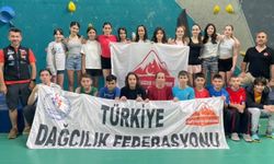 Spor Tırmanış Küçükler ve Yıldızlar Aday Milli Takımı Bursa’da Kampa Girdi