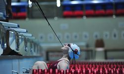 Paralimpik Yüzücü Esra Avrupa’da Altınla Tarih Yazdı