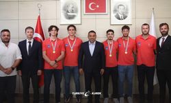 Kürek Federasyonu’ndan Bakanlığa Anlamlı Ziyaret