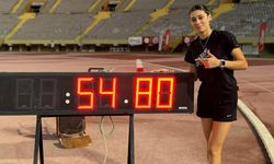Aysel Önder’den 400 Metrede Dünya Rekoru!