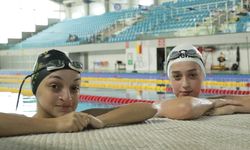 İrem ve Melisa yüzmede Avrupa ikincisi oldu