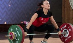 Cansel Özkan Dünya Halter Şampiyonası’nda bronz