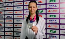Elif Sude Akgül tekvandoda dünya ikincisi oldu