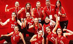 Oturarak Voleybol Kadın Milli Takımı Gümüş Madalya Kazandı