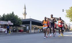 Tarsus Yarı Maratonu’nda Türk sporcular zirvede