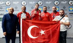 Dilara Uçan Avrupa Halter Şampiyonası’nda Gümüşte