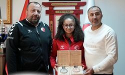 Buse Tıraş Federasyon Başkanını Ziyaret Etti