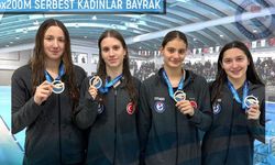 4x200m serbest kadın bayrak takımımız CECJM’de üçüncü oldu