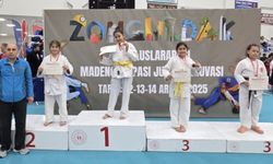 Nevşehirli sporcular, Zonguldak’tan madalyayla döndü