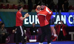 Rıza Kayaalp'ten Arnavutluk'ta Tarihi Şampiyonluk