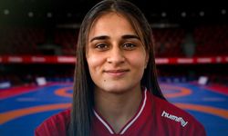 Özdenur Özmez U17 Avrupa Güreş Şampiyonası finalinde