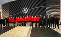 U18 Kız Milliler Hazırlık Turnuvası İçin Fransa'ya Gitti