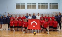 Genç Kadın Voleybol Gelişim Kampı Bartın'da Başladı