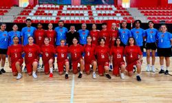 Kadın İşitme Engelliler Futsal Takımı Kampta