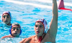 U16 Erkek Sutopu Millileri Kazakistan'ı Farklı Geçti