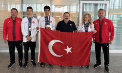 İşitme Engelli Genç Milliler Teniste 4 Gümüş Madalya Kazandı