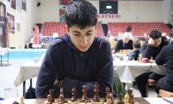 Baver Yılmaz 2474 ELO ile Dünya Sıralamasında Zirvede