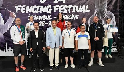 Defne Caner’den U14 Kadın Epe’de Altın Madalya