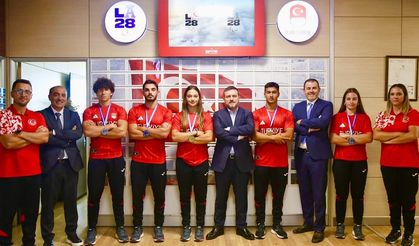 Türk Kanocular, Avrupa Zaferi Sonrası Ankara'da Ağırlandı