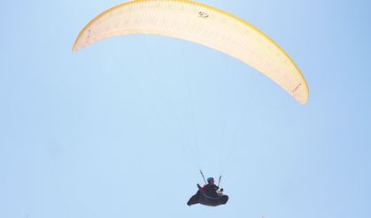 “Türkiye Yamaç Paraşütü Şampiyonası Kayseri’de Başladı”