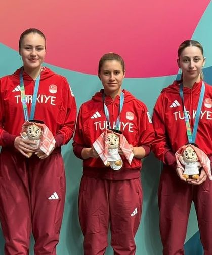 Milli masa tenisçilerimiz Riyad'da zirveye çıktı