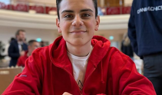 C’Chartres Échecs, 2025 Fransa Kulüpler Şampiyonası’nı Kazandı: GM Ediz Gürel’den Zirve Performans
