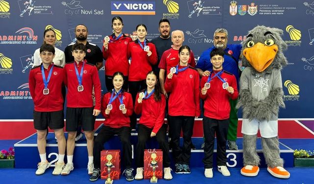 Türk Badmintoncular U17 Turnuvasında 7 Madalyayla Döndü