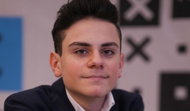Ediz Gürel, Prag’da Navara ile hızlı satrançta buluşuyor