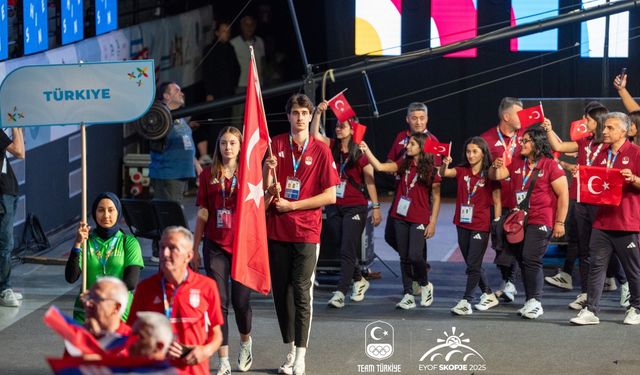 EYOF 2025 Açılışında Türk Bayrağını Ceylin Kuyan Taşıdı