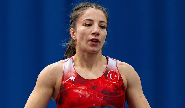 Evin Demirhan Yavuz’dan Budapeşte’de Altın Madalya