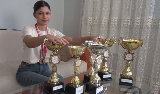 Sokakta Çalışan Ayşe’nin Hedefi Fenerbahçe ve Olimpiyat