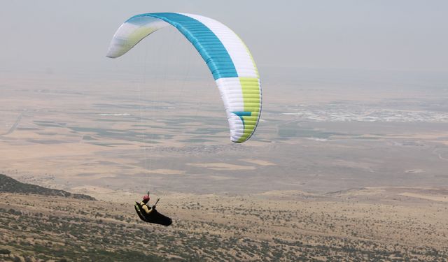 Yamaç Paraşütü Dünya Kupası Aksaray’da Başladı