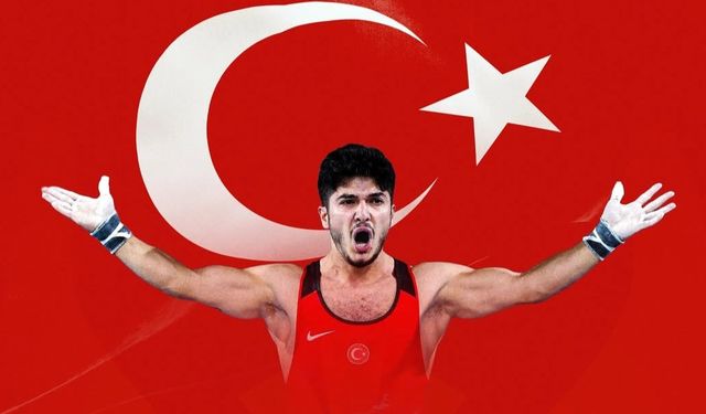 Muhammed Furkan Özbek dünya rekoruyla şampiyon oldu