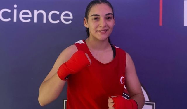 Ayşenur Karaoğlan Avrupa Boks Finalinde Ringde