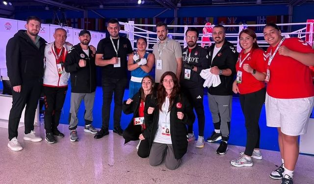 Yağmur Teke Avrupa Boks Şampiyonası’nda Yarı Finalde