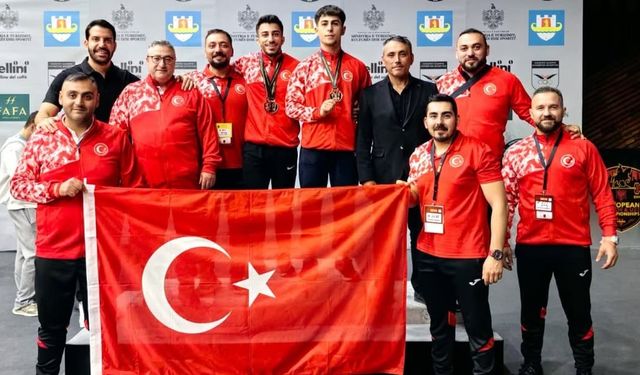 Genç haltercilerimiz Avrupa’dan 3 bronz madalya ile döndü