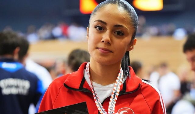 Türkan Feyza Çelik Genç Kadın Katada Balkan İkincisi