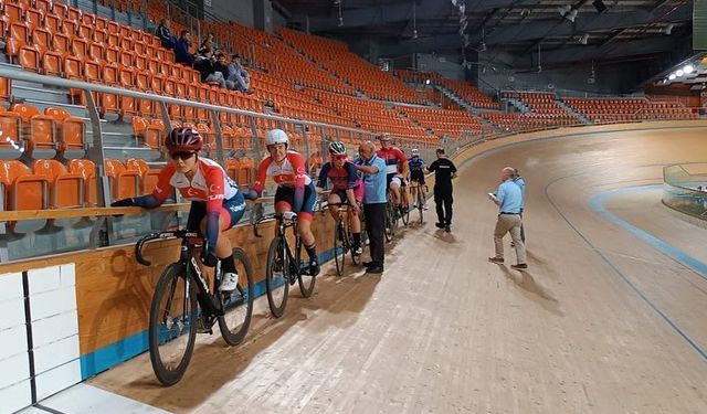 Milli pedallar Balkan Pist Şampiyonası’na damga vurdu