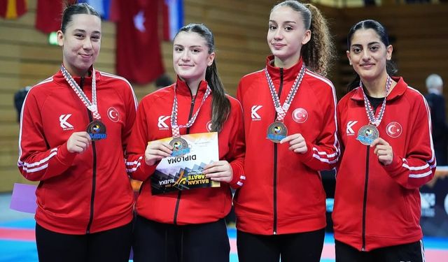Ümit-Genç Kadın Kumite Takımımız Balkan üçüncüsü oldu