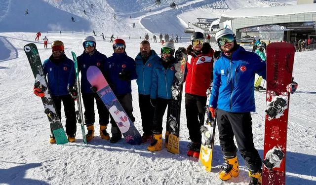 Milli snowboardcular Kaprun’da karla buluştu