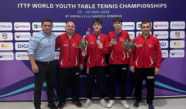 Yıldızlar Dünya Şampiyonası’nda çift erkeklerde gümüş