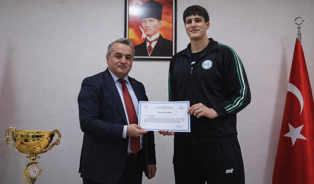 Genç hentbolcu, Performansıyla Milli Takım Radarına Girdi!