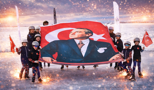 Çıldır Gölü’nde Buz Üstünde Nefes Kesen Gösteri