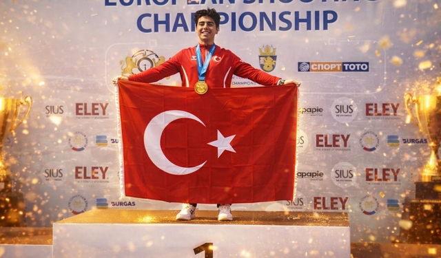 Ahmet Oğuz Sayar Avrupa Şampiyonu ve Rekor Sahibi
