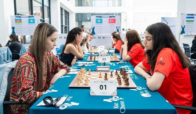 Kazakistan’daki satranç turnuvalarında mücadele sürüyor