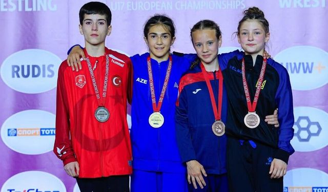U15 Kadın Güreş Milli Takımı Avrupa’da 3 madalya aldı